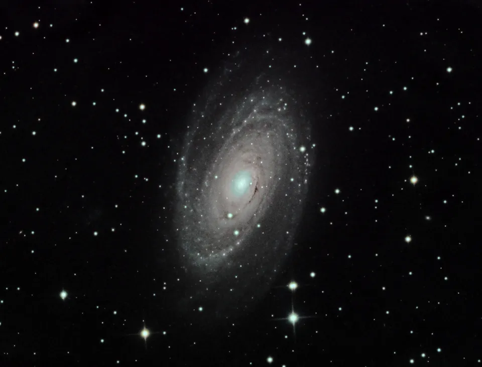 Bode's Galaxy: astrophotograph by Pete Lawrence