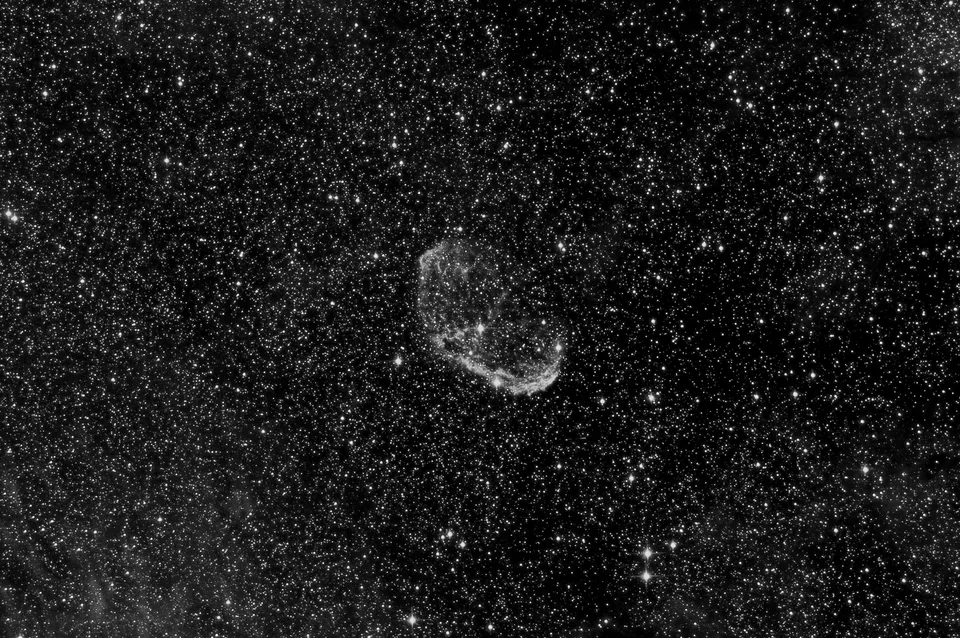 Crescent Nebula: astrophotograph by Pete Lawrence