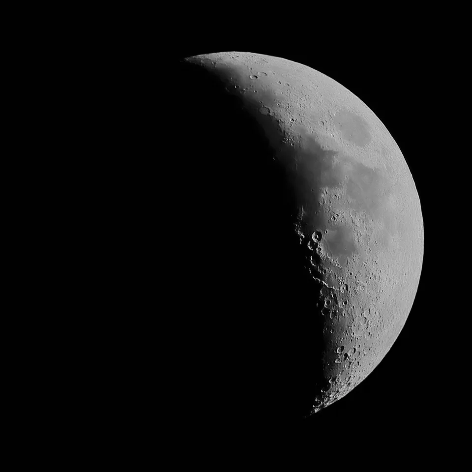 The Moon (32% Illumination): astrophotograph by Pete Lawrence