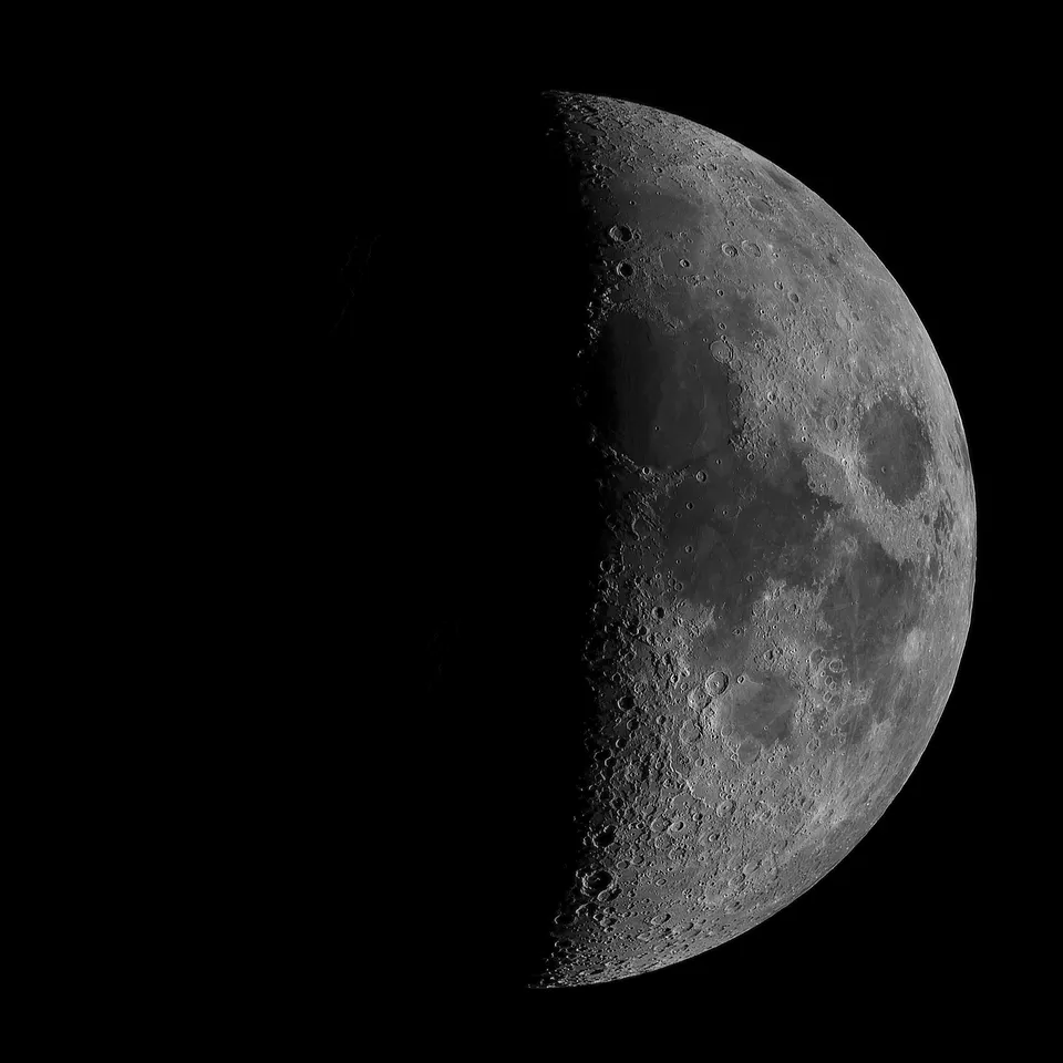 The Moon (42% Illumination): astrophotograph by Pete Lawrence