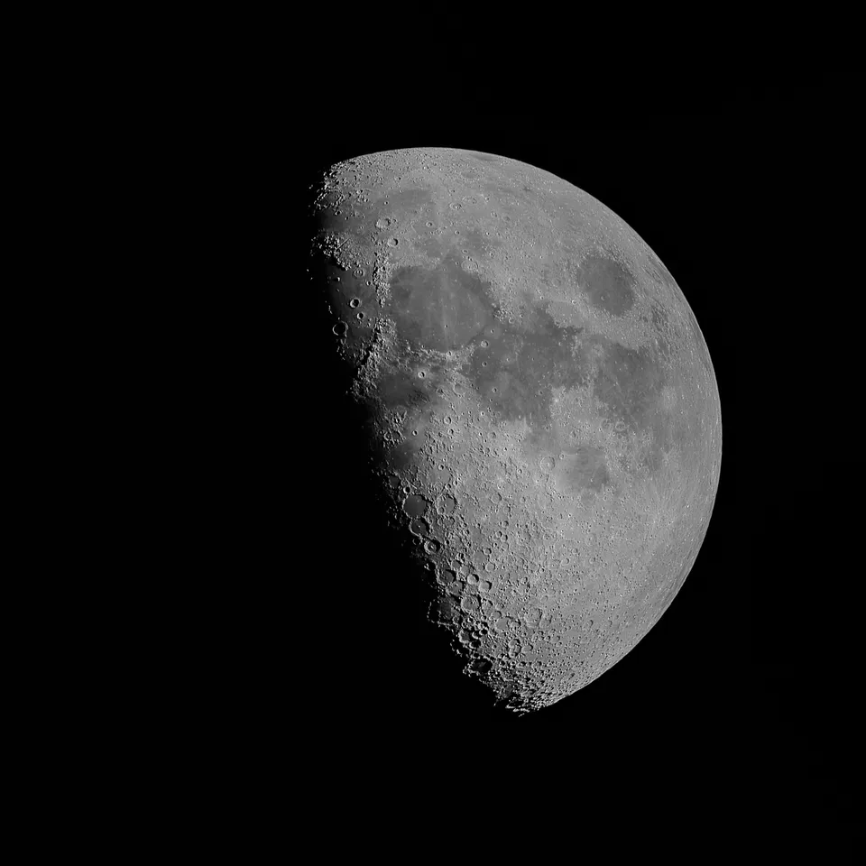The Moon (61% Illumination): astrophotograph by Pete Lawrence