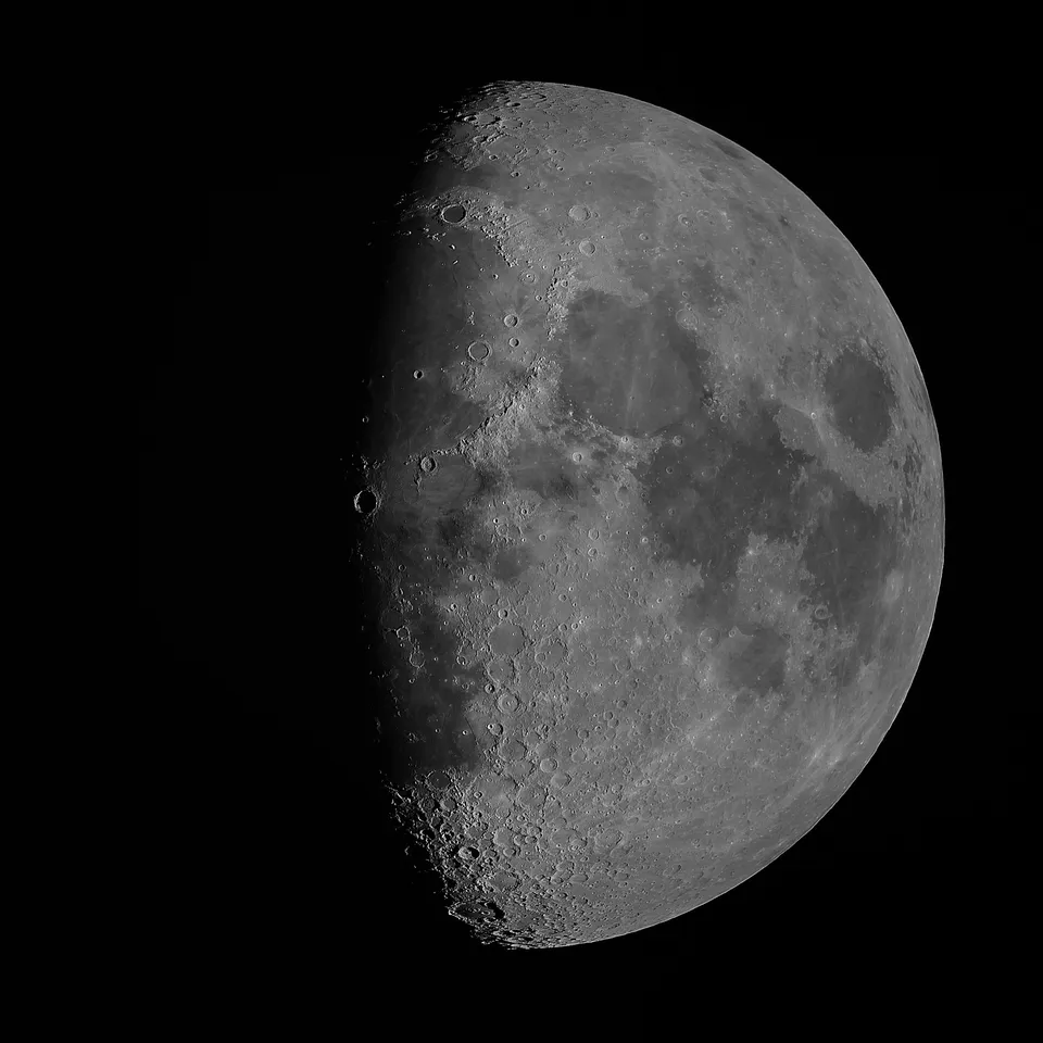 The Moon (69% Illumination): astrophotograph by Pete Lawrence
